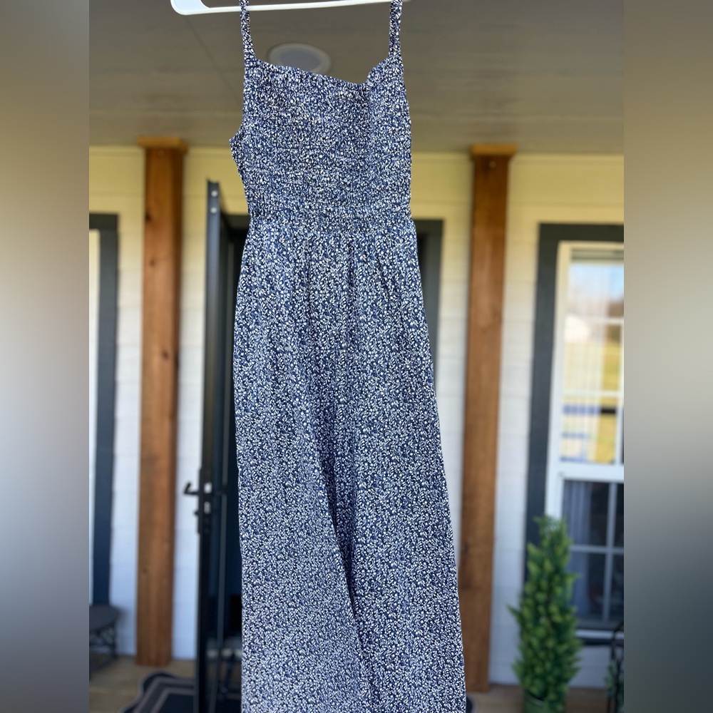 Old Navy Navy and White Floral Maxi Dress with Smocked Detail